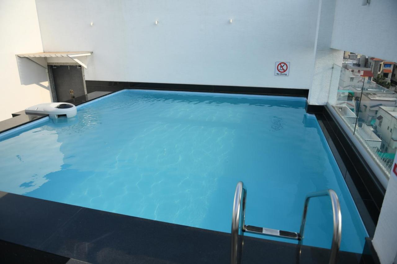 Hotel Blueivy Ānand Extérieur photo