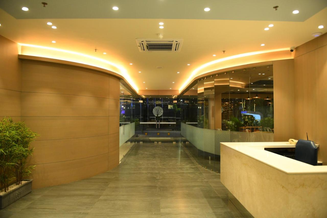 Hotel Blueivy Ānand Extérieur photo