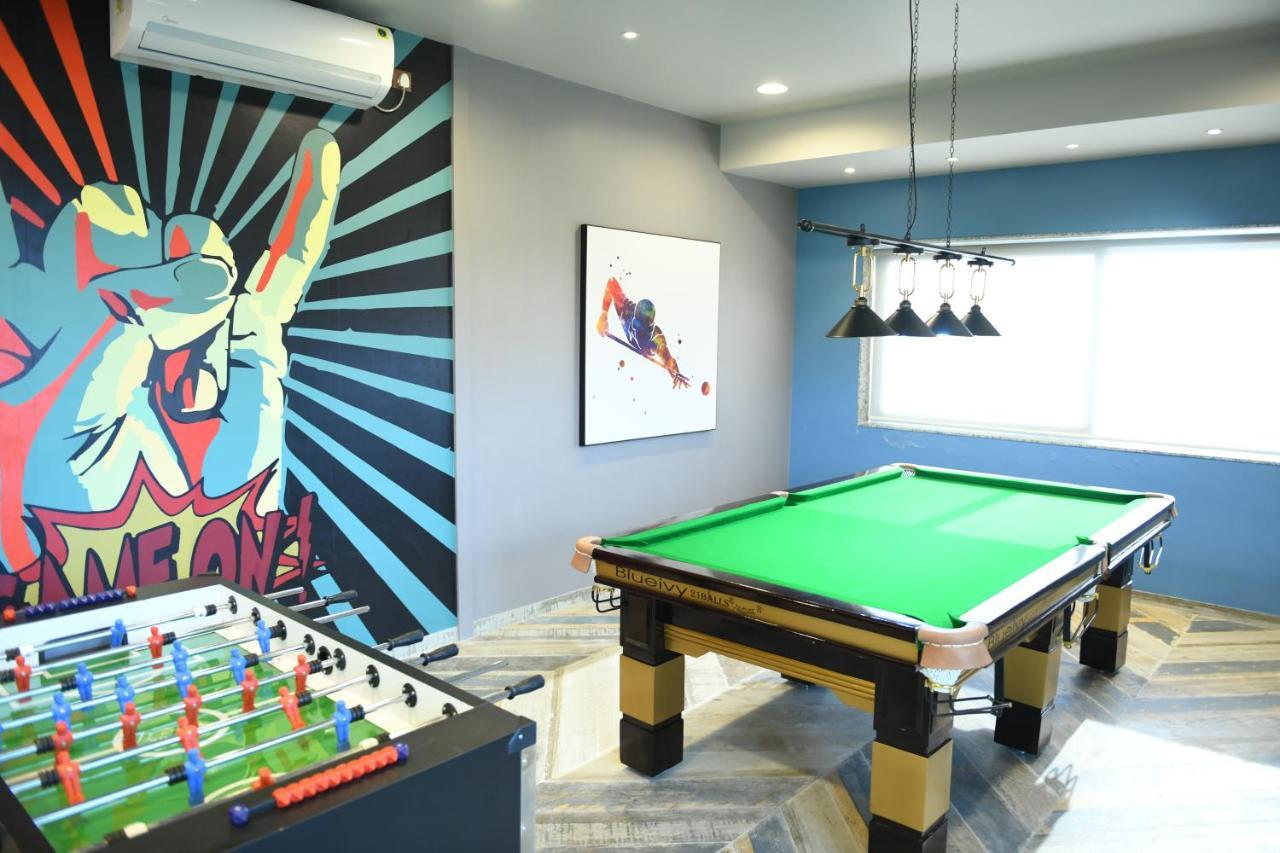 Hotel Blueivy Ānand Extérieur photo